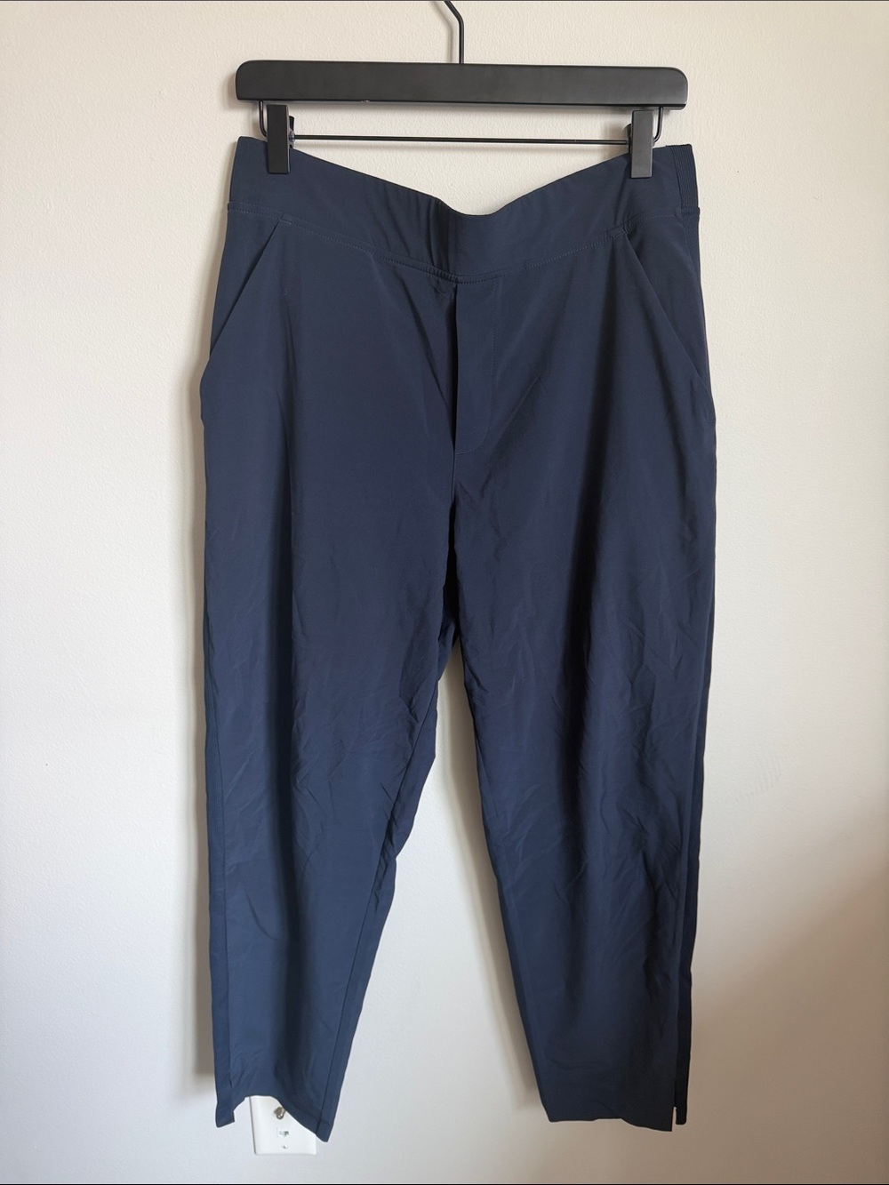 Athleta Navy High-Rise Performance Joggers